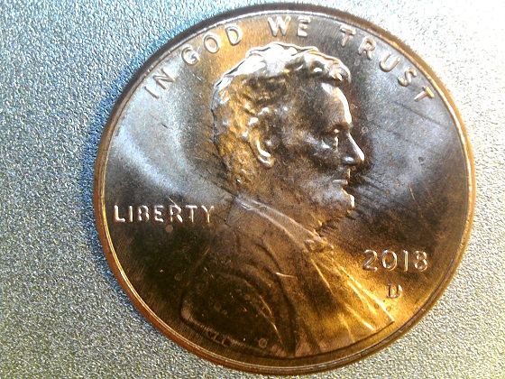 2018-D-LMC-BU-From-Roll-Feeder-Finger-Marks-To-The-Face.